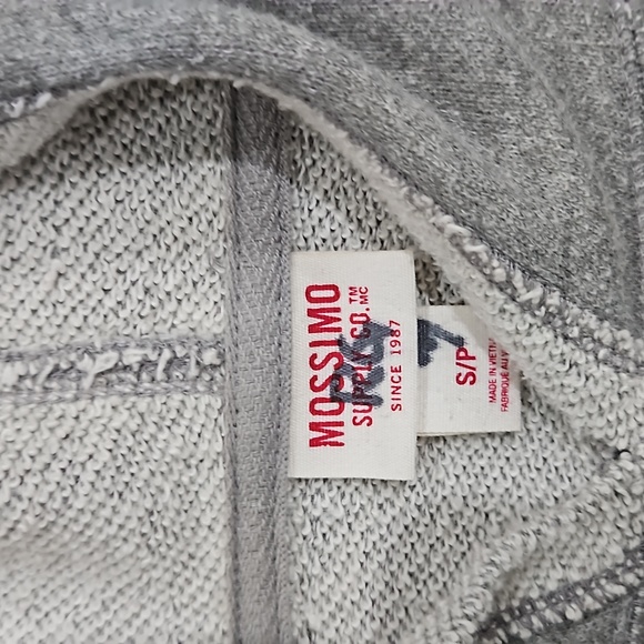 Grey pullover with open back - Picture 2 of 4